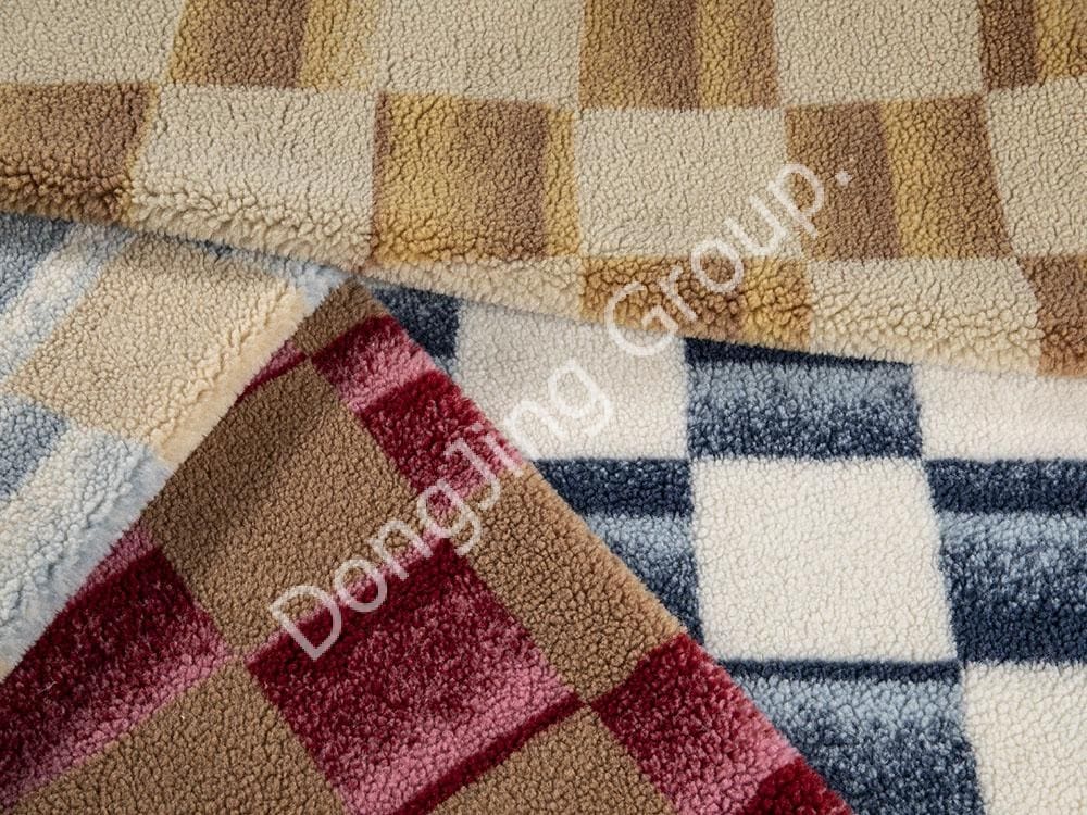 Z9KW0030-Tricolor jacquard panax notoginseng len faux fur fabric